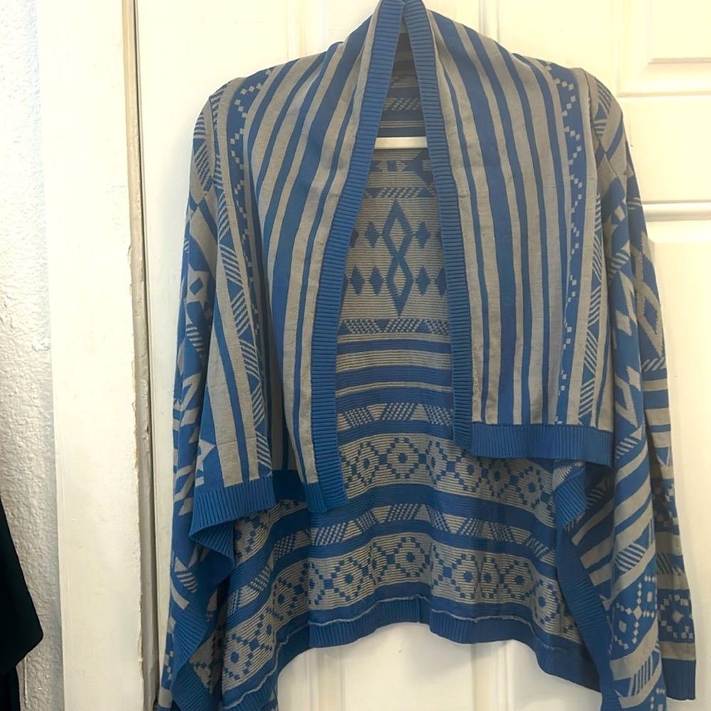 Red Camel Wrap - Picture 1 of 8